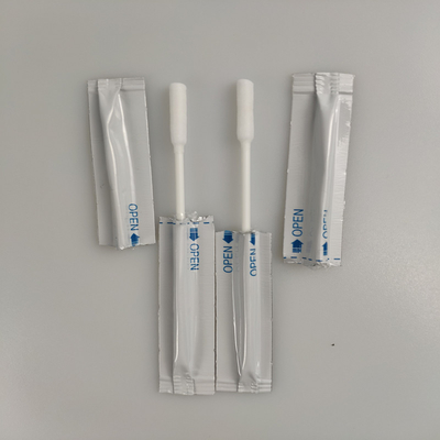술 채워진 면은 IQOS 클린에 대해 투 헤드 면 큐팁스를 청소합니다